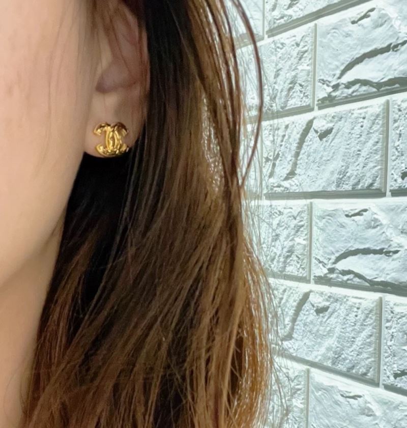 Ch**el earrings